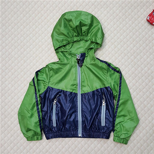 Bán Áo khoác gió phối màu bé trai C1020 (2-5T)