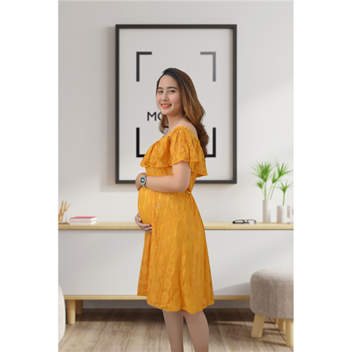 Bán Đầm bầu ren trễ vai vàng Emum