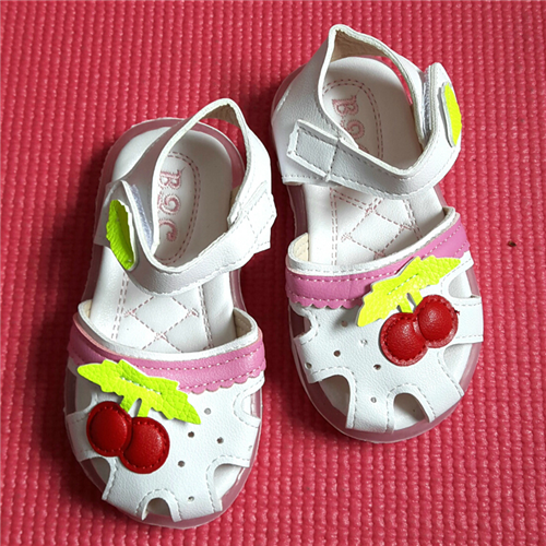Bán Sandal bé gái mũi rọ 2 quả (9-36M)