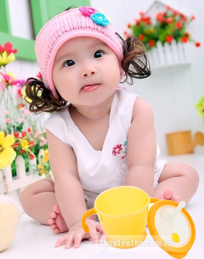 Cốc tập phản xạ hút cho bé