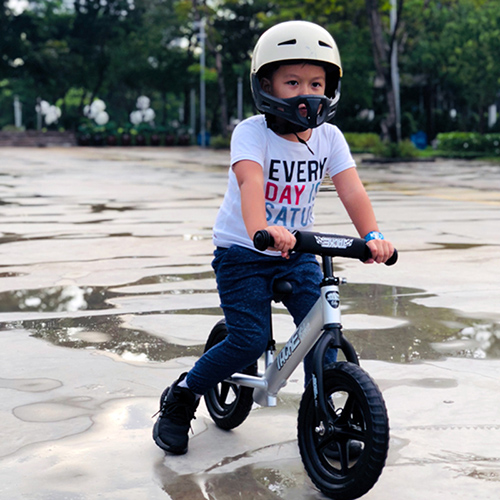 Xe thăng bằng Tacke Alu nhôm