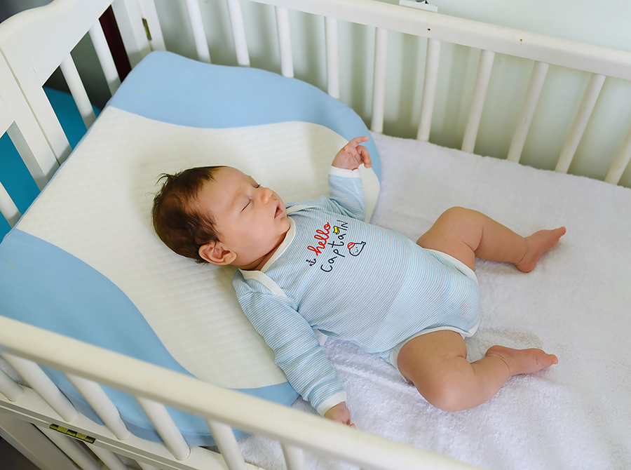Gối chống trào ngược Emum