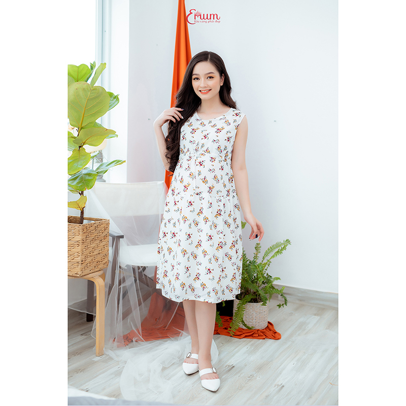 Đầm bầu sát nách tầng rút eo trắng bông nhỏ Emum