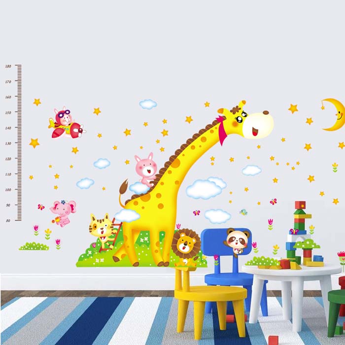 Thước đo chiều cao hươu cao cổ và các bạn M0095
