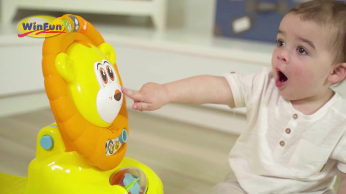 Xe tập đi sư tử 3 in 1 Winfun 0855NL