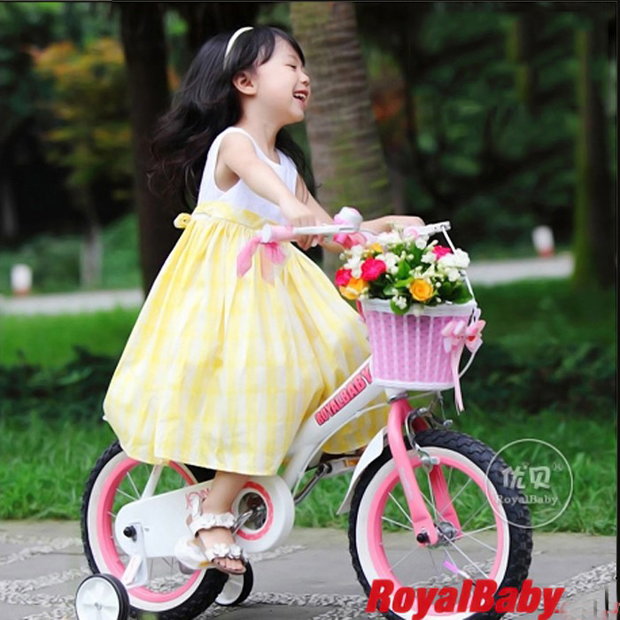 xe-dap-royal-baby-jenny
