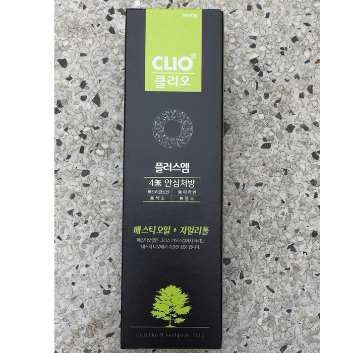 Kem đánh răng Clio Plus M