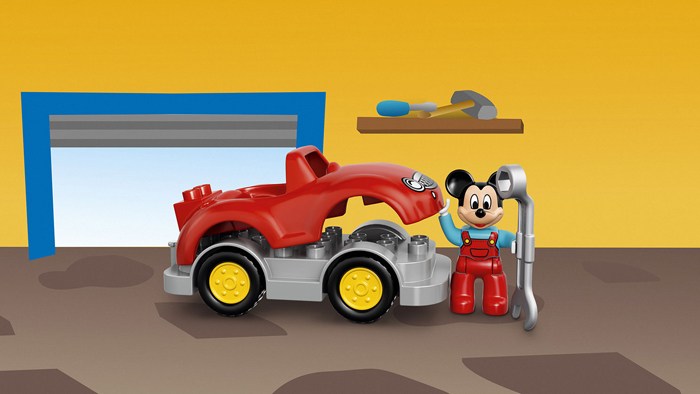 do-choi-xep-hinh-lego-douplo-10829-gara-xe-cua-mickey
