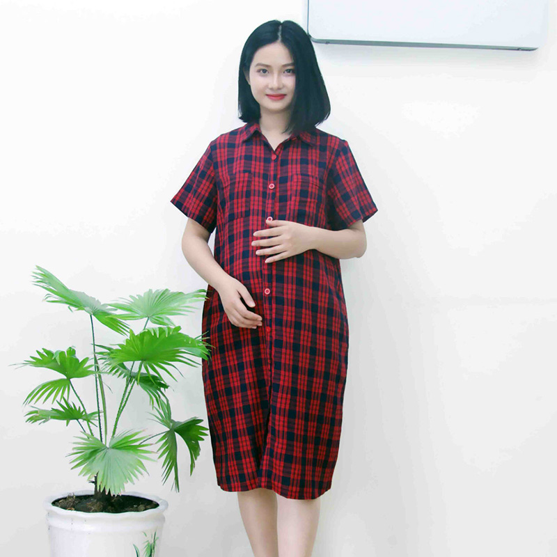 Đầm bầu sơ mi túi viền sọc đỏ Emum
