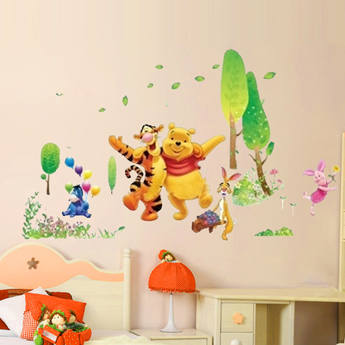 Tranh dán tường gấu Pooh ca hát M004