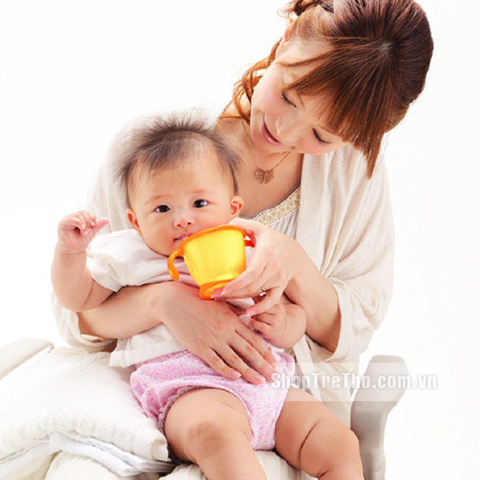 Cốc tập phản xạ hút cho bé