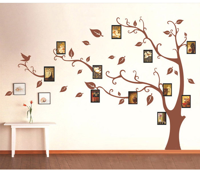Tranh dán tường cây treo ảnh màu nâu