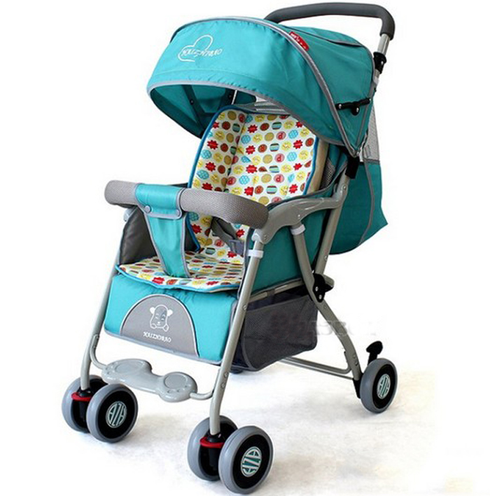 Xe đẩy du lịch 3 tư thế 8302