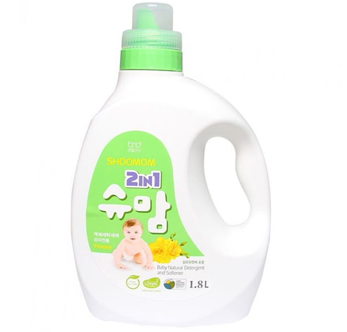 Nuoc giat xa huu co sinh hoc 2 in 1 SHOOMOOM 1,8L