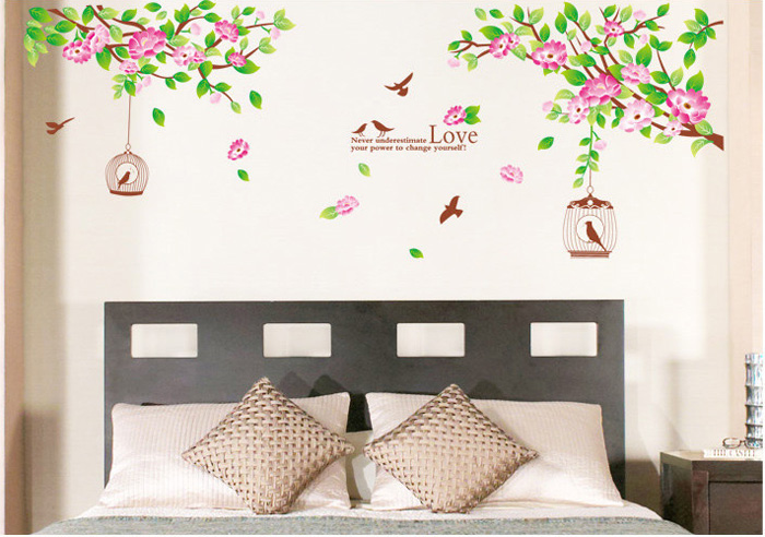 Tranh dán tường hoa dây chữ Love