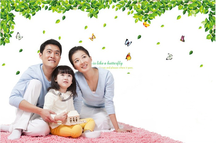 Tranh dán tường tán lá họa tiết con bướm
