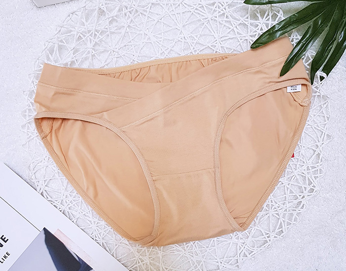 Quần lót bầu đắp chéo BL Emum (màu da) 