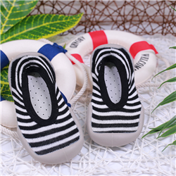 Bán Giày tập đi liền tất Kacakid (3- 18M)