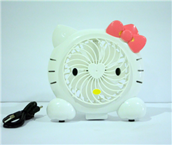 Bán Hộp quạt để bàn pin 866